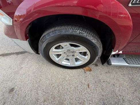 Used 2014 RAM 1500 Laramie Longhorn image 9