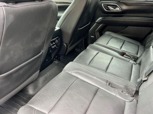Used 2023 Chevrolet Tahoe Z71 w/ Z71 Off-Road Package AWD/4WD image 4