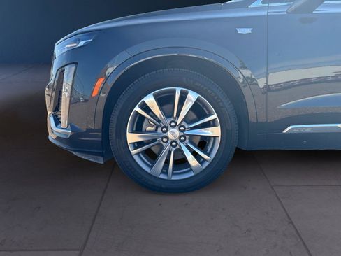 Used 2020 Cadillac XT6 Premium Luxury image 14