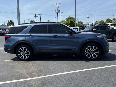 Used 2020 Ford Explorer ST image 11