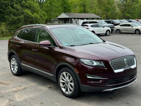 Used 2019 Lincoln MKC Select w/ Select Plus Package FWD image 2