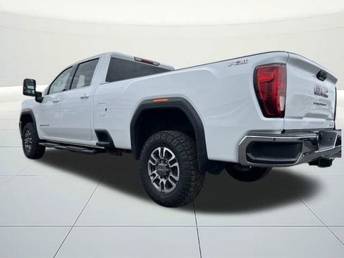 Used 2023 GMC Sierra 3500 SLE image 3