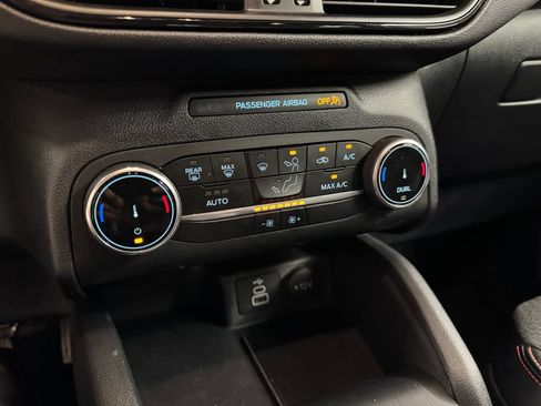 Used 2025 Ford Escape ST-Line AWD/4WD image 22