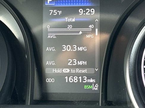 Used 2024 Toyota Camry SE w/ Convenience Package FWD image 28