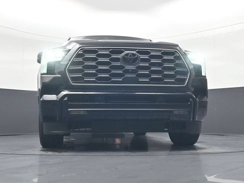 Used 2024 Toyota Sequoia Platinum AWD/4WD image 19