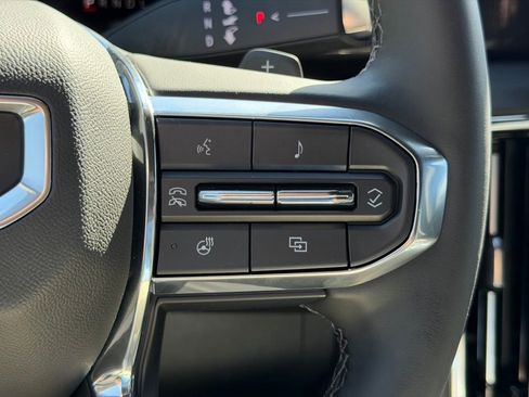 New 2026 GMC Yukon Elevation image 20