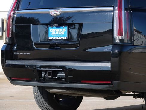 Used 2020 Cadillac Escalade Luxury image 34