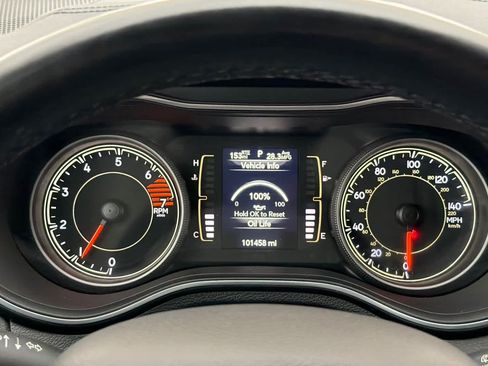 Used 2021 Jeep Cherokee Latitude Plus AWD/4WD image 26