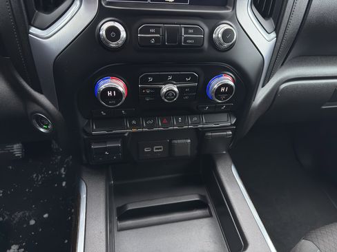 Used 2021 GMC Sierra 1500 Elevation image 21