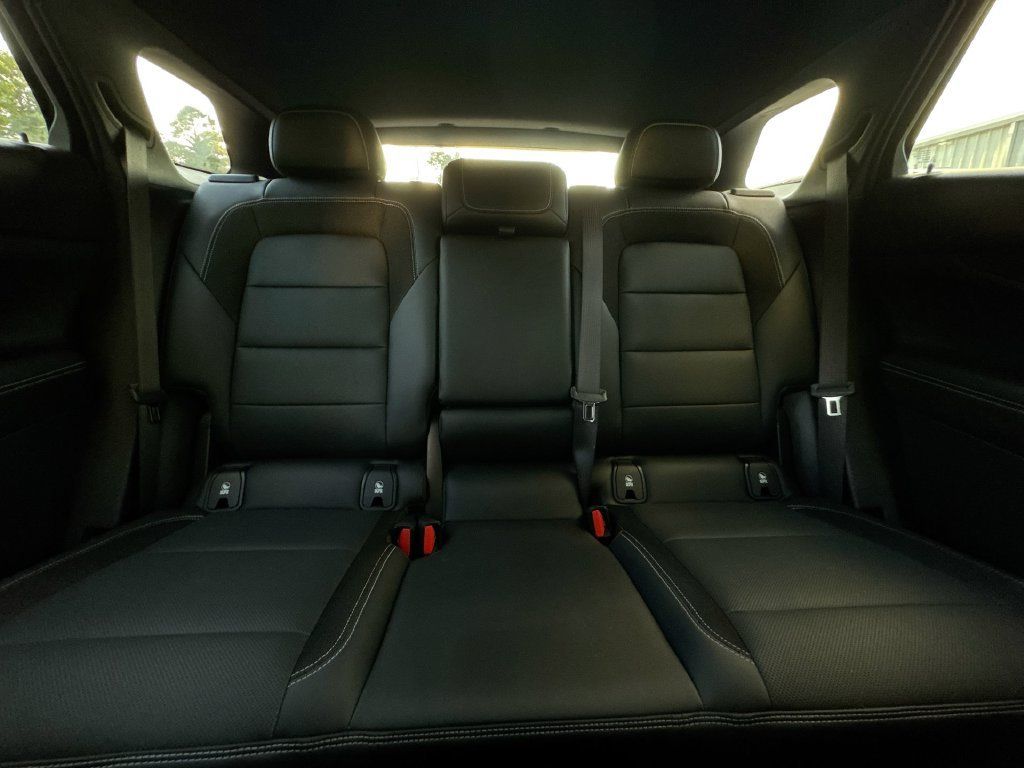 Used 2024 Chevrolet Blazer EV LT AWD/4WD image 32