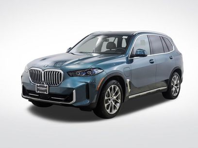 New 2026 BMW X5 xDrive50e w/ Premium Package