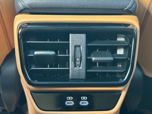 Used 2023 Lexus RZ 450e Premium image 13