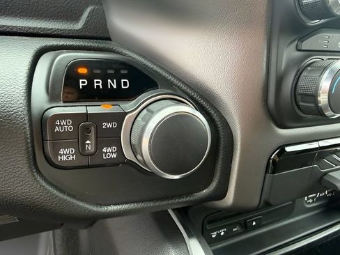 Used 2019 RAM 1500 Big Horn AWD/4WD image 19