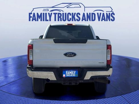 Used 2018 Ford F250 XL w/ Power Equipment Group image 4