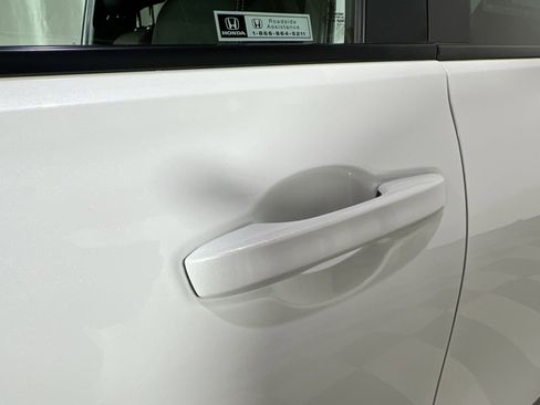 Used 2023 Honda HR-V Sport image 15