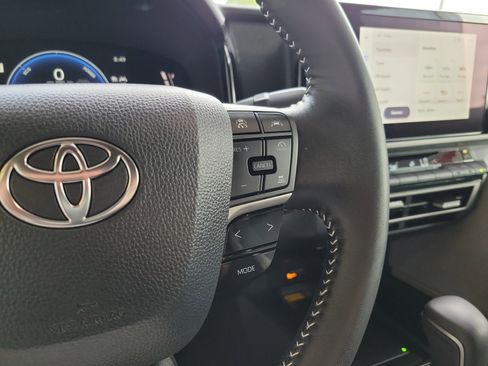 Certified 2026 Toyota Camry SE image 18