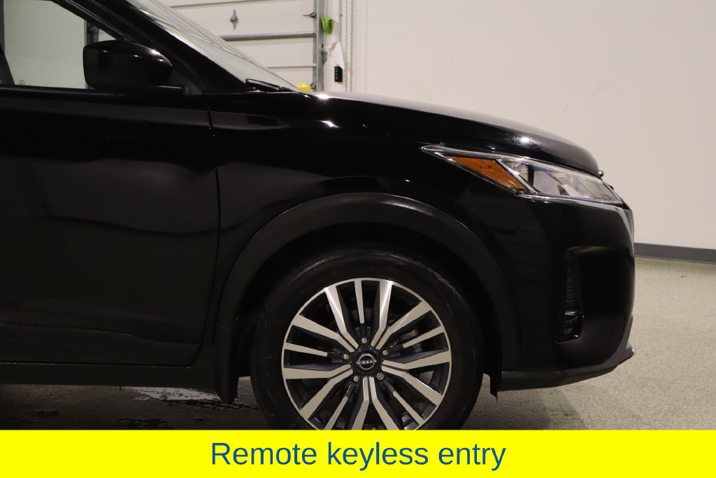 Used 2023 Nissan Kicks SV FWD image 12