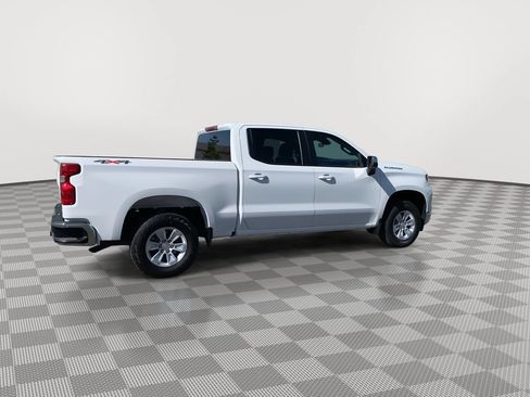 Used 2025 Chevrolet Silverado 1500 LT AWD/4WD image 7