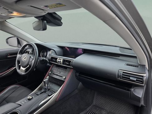Used 2019 Lexus IS 300 w/ Navigation Package RWD image 11