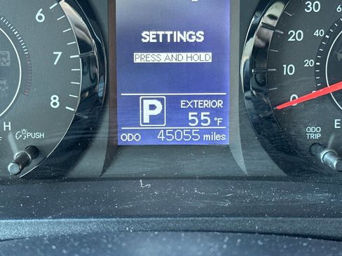 Used 2017 Toyota Sienna LE image 25