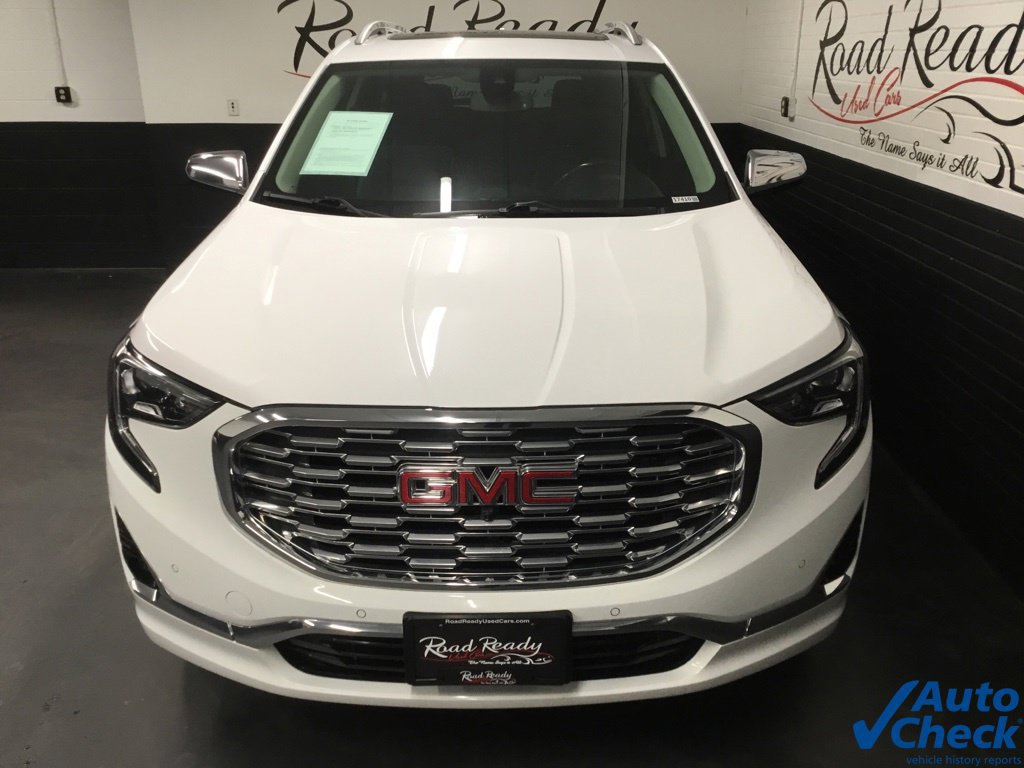 Used 2018 GMC Terrain Denali w/ Advanced Safety Package AWD/4WD image 4