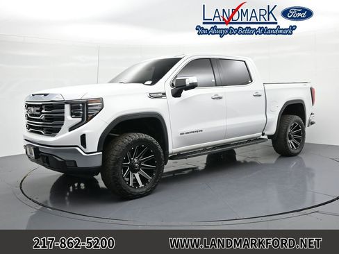Used 2024 GMC Sierra 1500 SLT w/ SLT Convenience Package image 1