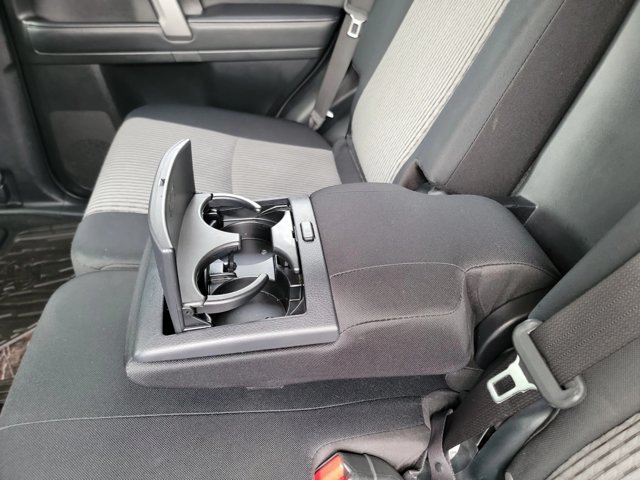 Used 2022 Toyota 4Runner SR5 AWD/4WD image 21