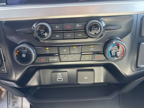 Used 2026 Ford F250 XLT w/ XLT Premium Package AWD/4WD image 27