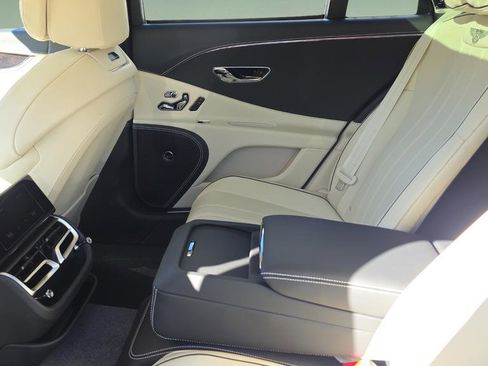 New 2026 Bentley Flying Spur image 36