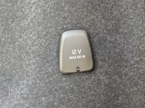 New 2026 Volvo XC40 B5 Ultra w/ Protection Package Premier image 14