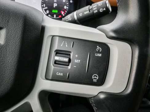 Used 2023 Land Rover Defender 90 X-Dynamic SE image 20