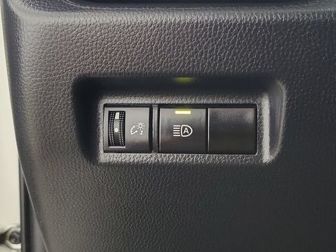 Used 2024 Toyota RAV4 LE AWD/4WD image 23
