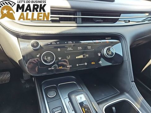 Used 2024 INFINITI QX60 Luxe AWD/4WD image 17
