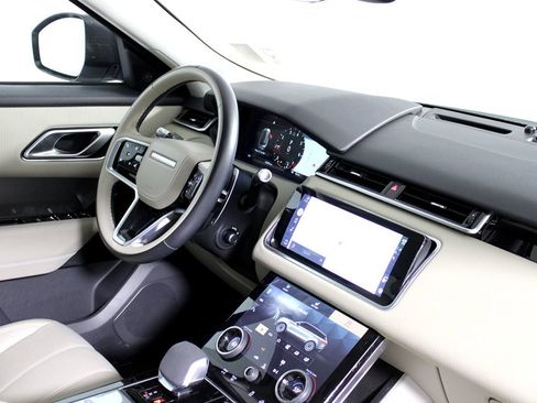 Used 2021 Land Rover Range Rover Velar S AWD/4WD image 15