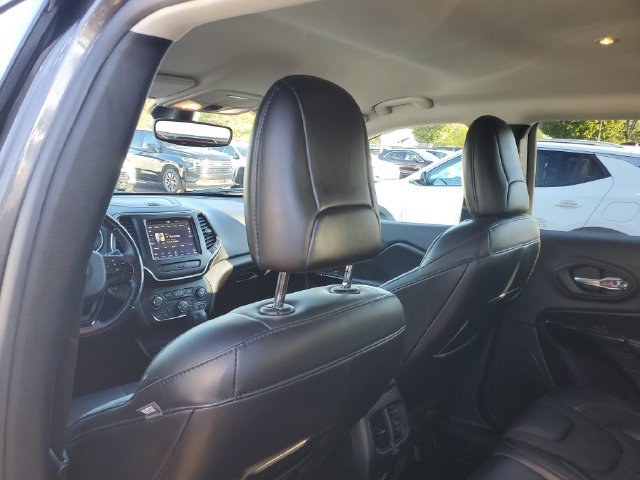 Used 2021 Jeep Cherokee Latitude Lux w/ Trailer Tow Group AWD/4WD image 10