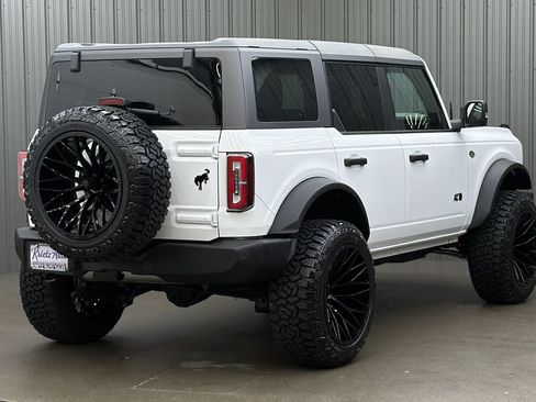 Used 2024 Ford Bronco Wildtrak AWD/4WD image 5