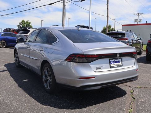 Used 2023 Honda Accord EX image 5