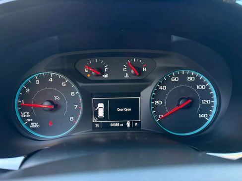 Used 2018 Chevrolet Traverse LT FWD image 32