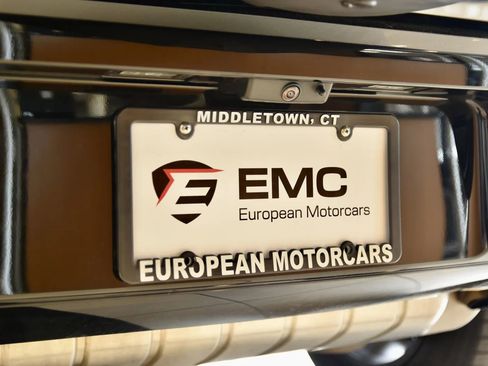 Used 2024 Land Rover Defender 110 X-Dynamic SE AWD/4WD image 13