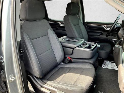 Used 2024 Chevrolet Silverado 1500 RST image 9