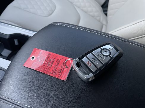 Used 2024 Ford Edge Titanium w/ Titanium Elite Package image 15