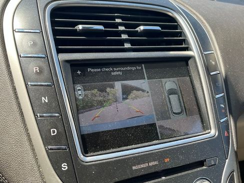 Used 2016 Lincoln MKX Reserve w/ Technology Package AWD/4WD image 13