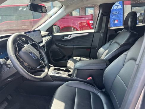 Used 2023 Ford Escape Platinum AWD/4WD image 7