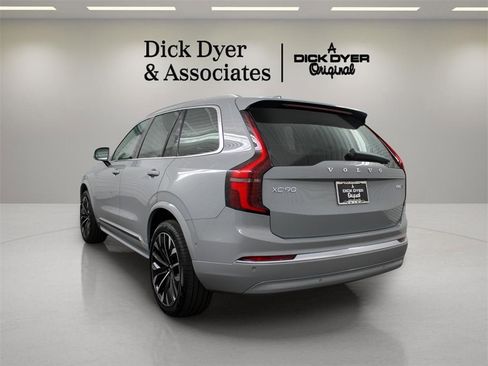 New 2026 Volvo XC90 B6 Ultra image 5