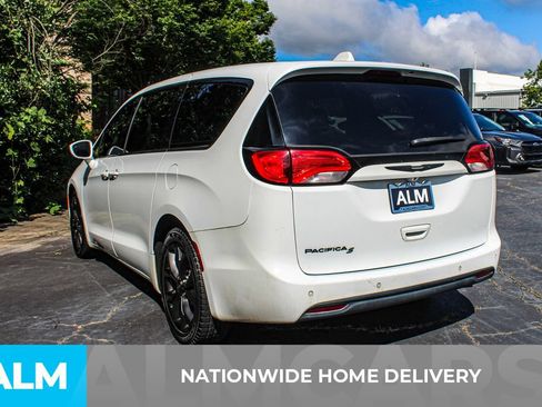 Used 2019 Chrysler Pacifica Touring Plus w/ S Appearance Package FWD image 5