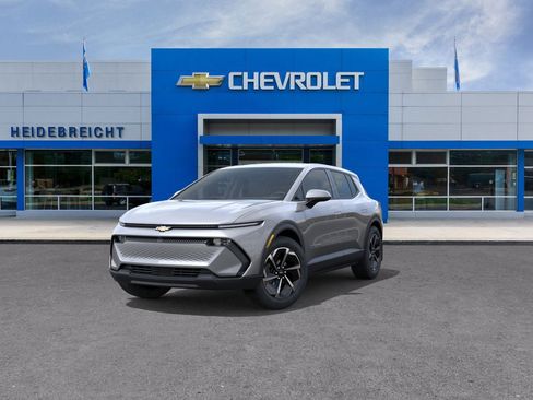 New 2026 Chevrolet Equinox EV LT image 32