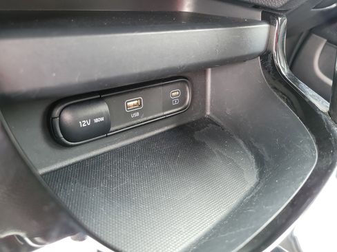 Used 2025 Kia Seltos S FWD image 28
