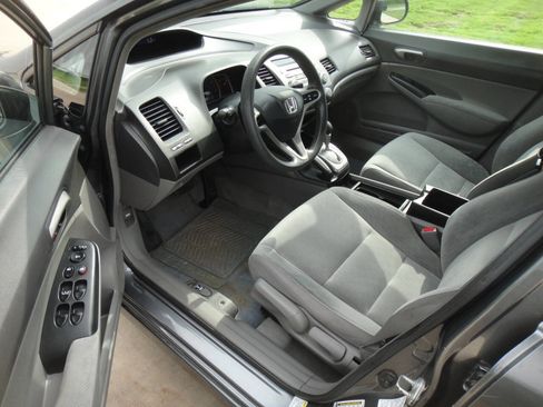 Used 2010 Honda Civic LX image 14