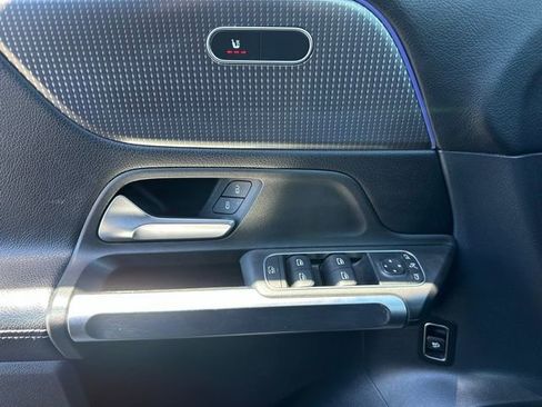 Certified 2022 Mercedes-Benz GLB 250 4MATIC w/ Premium Package Lite image 14