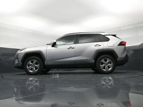 Used 2022 Toyota RAV4 LE AWD/4WD image 21